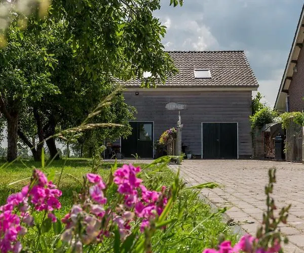 Bed and Breakfast De Nieuwe Warande 3*